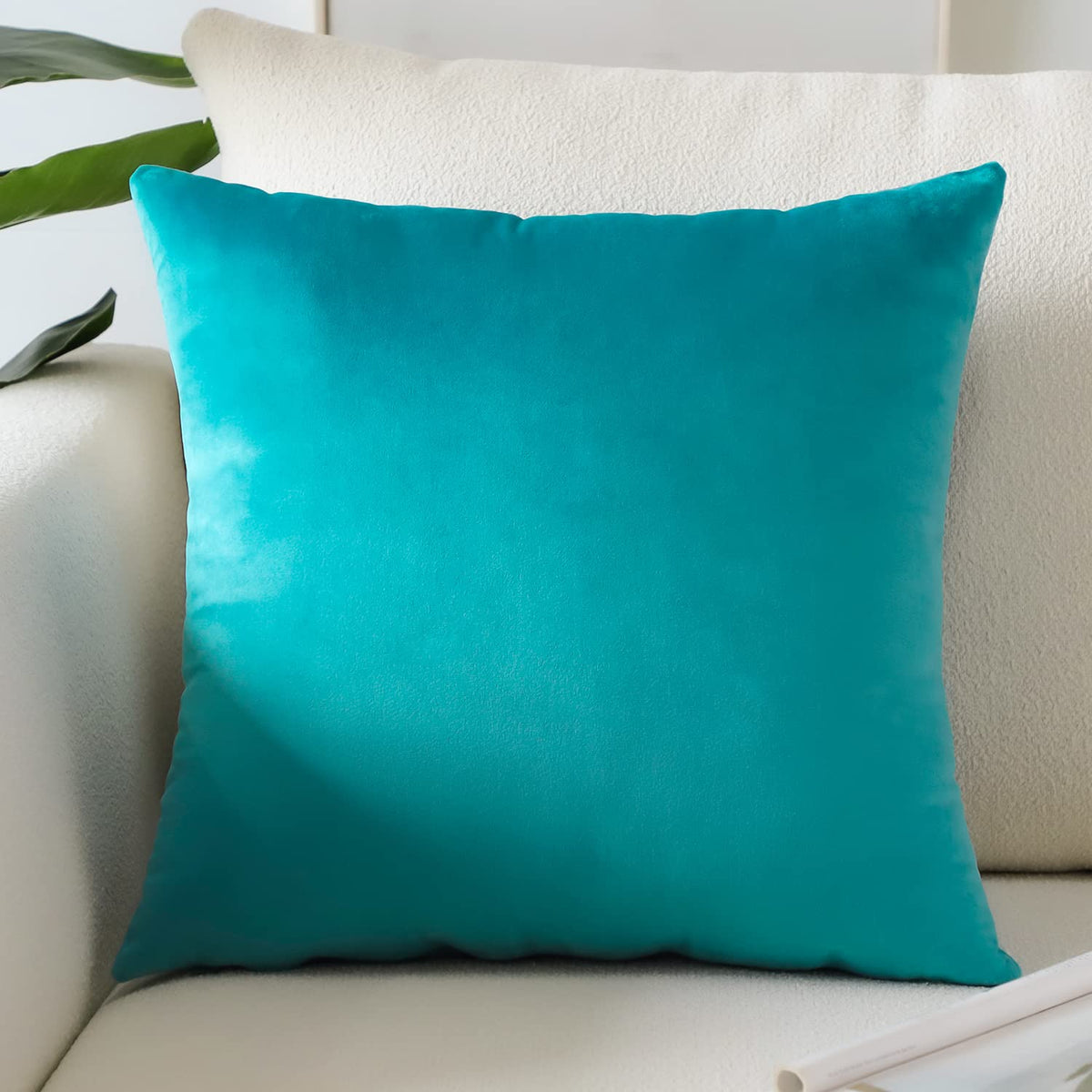 Artscope Luxury Velvet Pillow Covers Super Soft Decorative Square Throw Pillow Covers Case Cushion Covers for Sofa Couch Bedroom Car Decor 20x20 Inch Light Blue