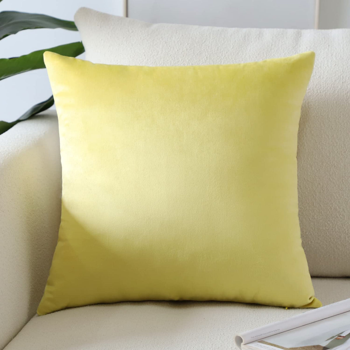 Artscope Luxury Velvet Pillow Covers Super Soft Decorative Square Throw Pillow Covers Case Cushion Covers for Sofa Couch Bedroom Car Decor 20x20 Inch Light Blue