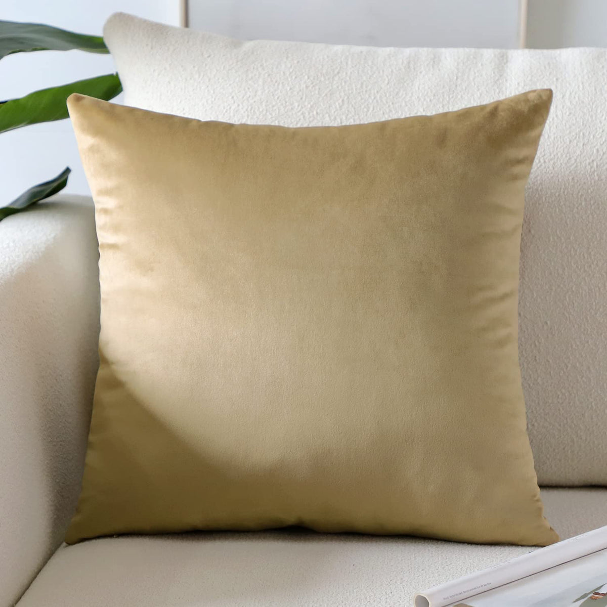 Artscope Luxury Velvet Pillow Covers Super Soft Decorative Square Throw Pillow Covers Case Cushion Covers for Sofa Couch Bedroom Car Decor 20x20 Inch Light Blue