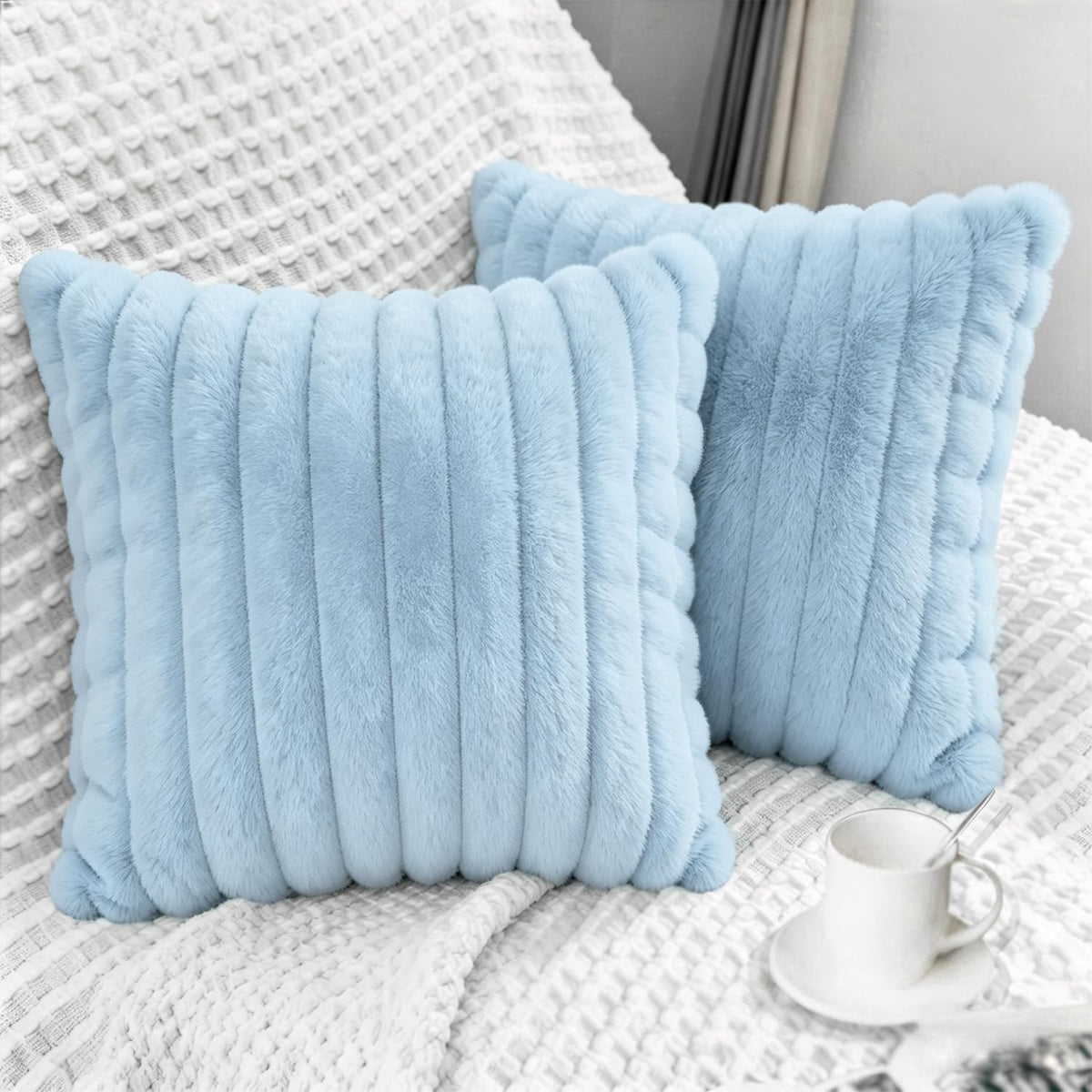 2 Pack 18x18 Pillow Cover Velvet Pillow Covers, Faux Fur Square Throw Pillow Covers for Living Room Decorations Throw Pillow Case, Throw Pillow Cover Cushion Cover for Home Sofa Bedroom Car, Pink