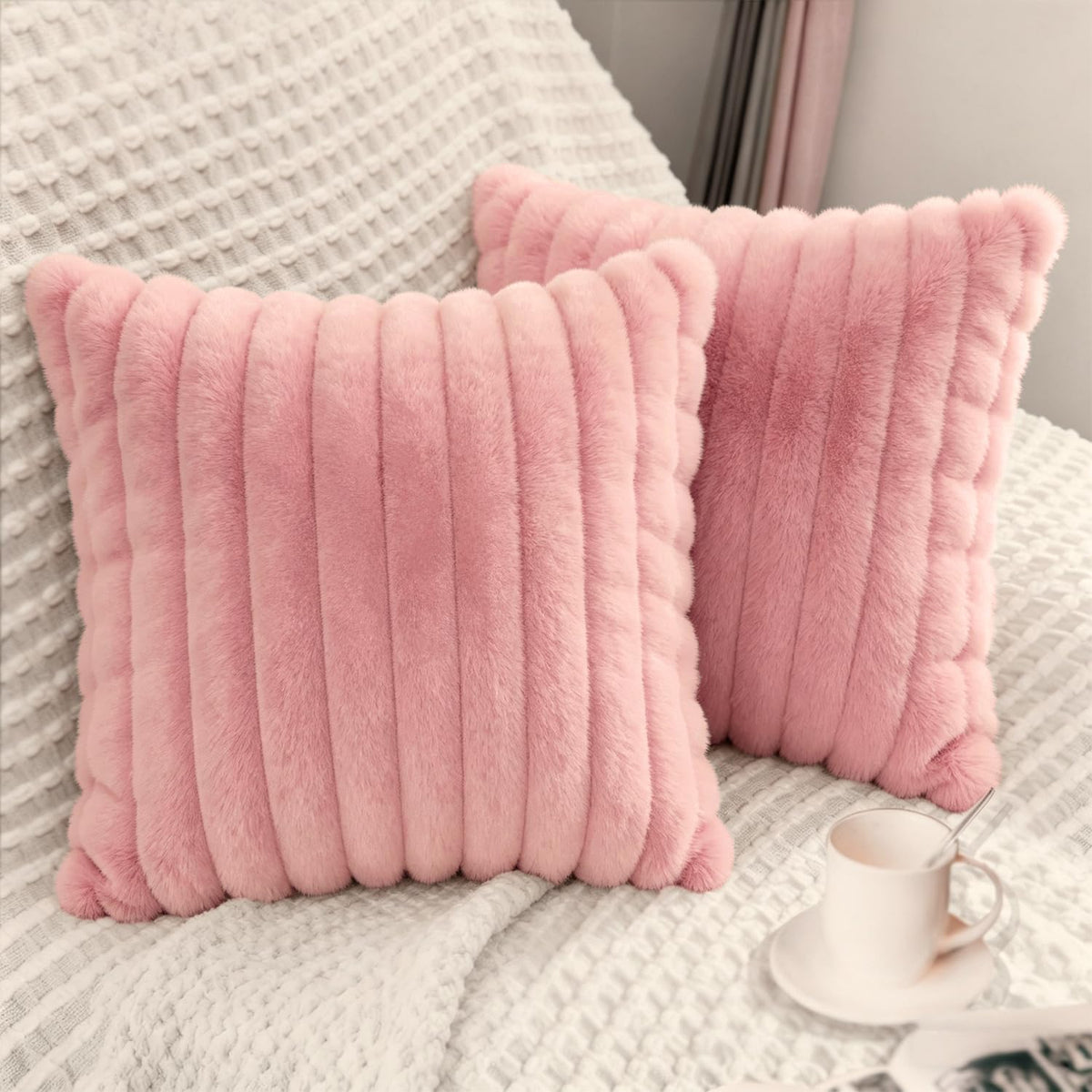 2 Pack 18x18 Pillow Cover Velvet Pillow Covers, Faux Fur Square Throw Pillow Covers for Living Room Decorations Throw Pillow Case, Throw Pillow Cover Cushion Cover for Home Sofa Bedroom Car, Pink