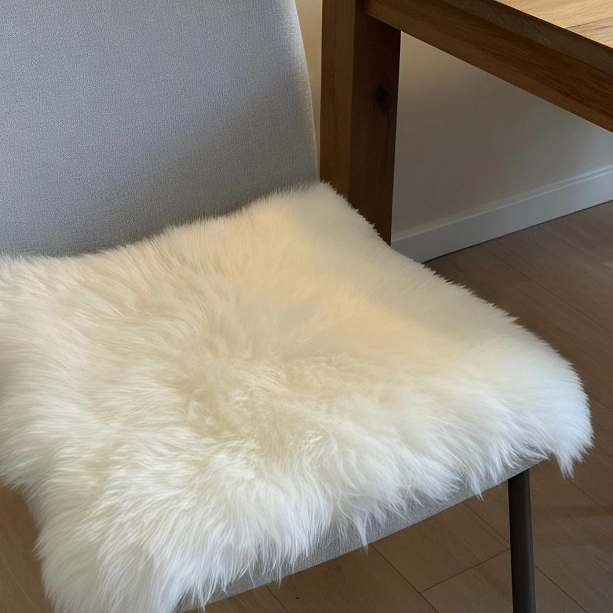Kopal Sheepskin Chair Pad, Genuine Natural Lambskin Cushion with Foam Padded, 18x18 Inches, Natural White, 1 Pack