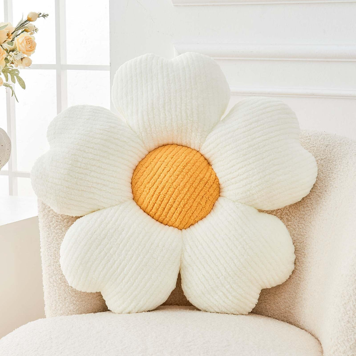 Kcvvcr Flower Throw Pillow, Cute Flower Shaped Pillow Decorative Throw Pillow for Bed Couch, Soft Daisy Pillows Floor Seating Cushion Cushions (14.9 Inch White+Green)