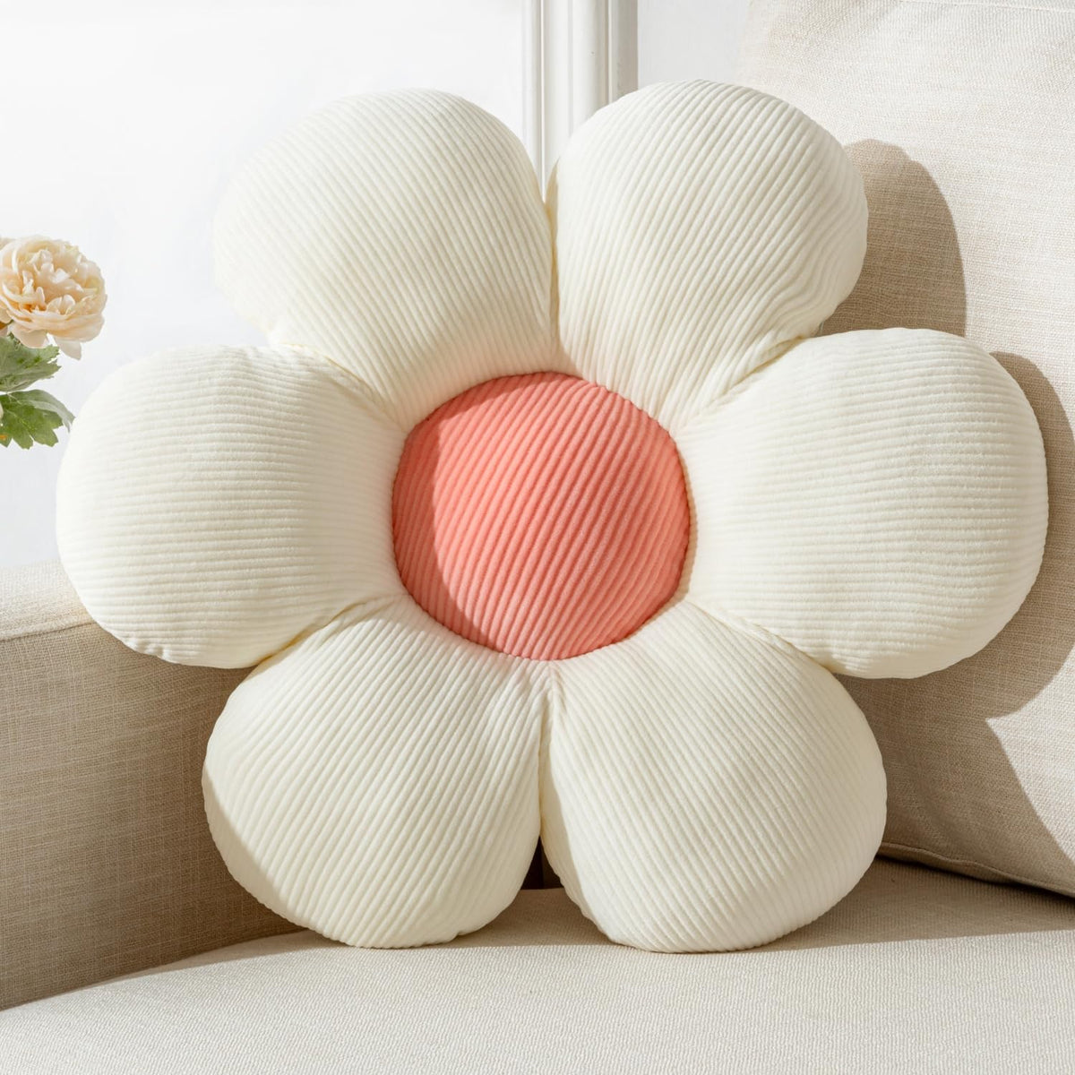 Flower Pillow,15.75" Daisy Pillow White Decorative Pillows