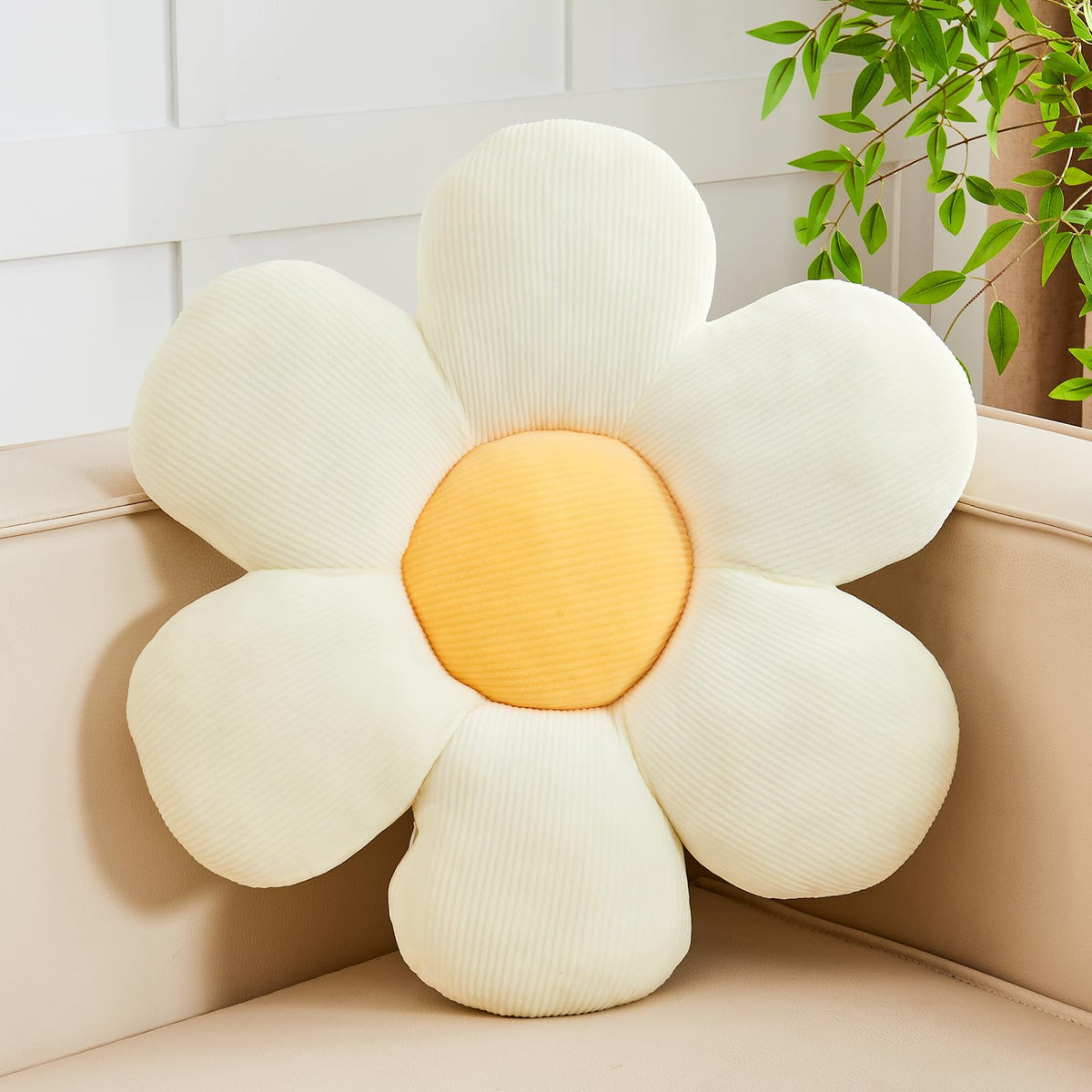 Kcvvcr Flower Throw Pillow, Soft White 14.9" Shaped Floor Pillow for Home Decor, Cute Aesthetic Plush Decorative Pillows for Bed, Sofa, Couch