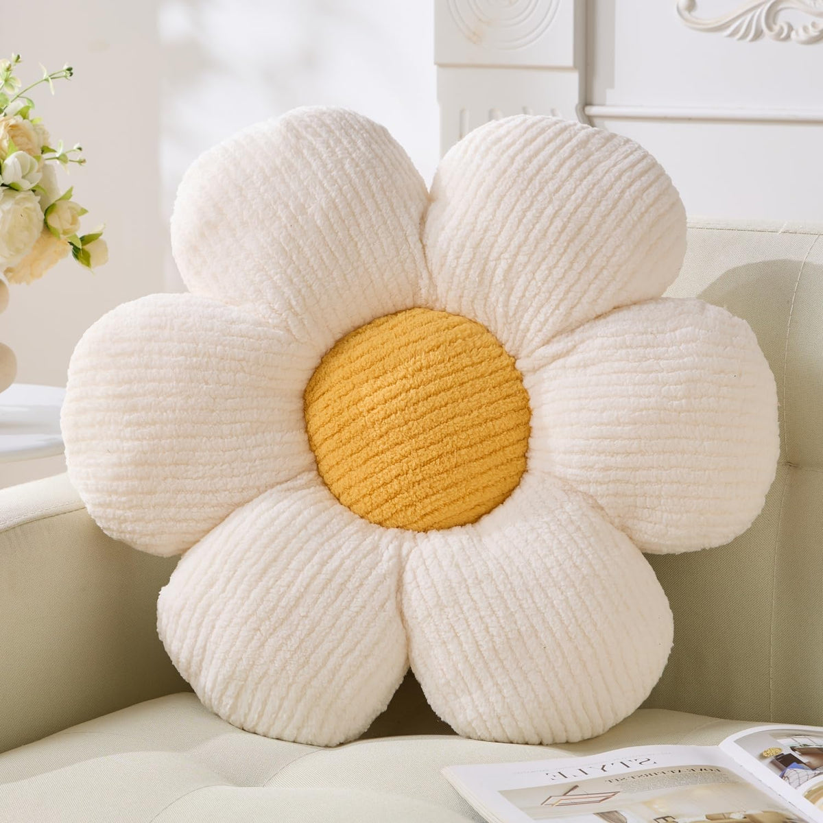 Flower Pillow,15.75" Daisy Pillow White Decorative Pillows