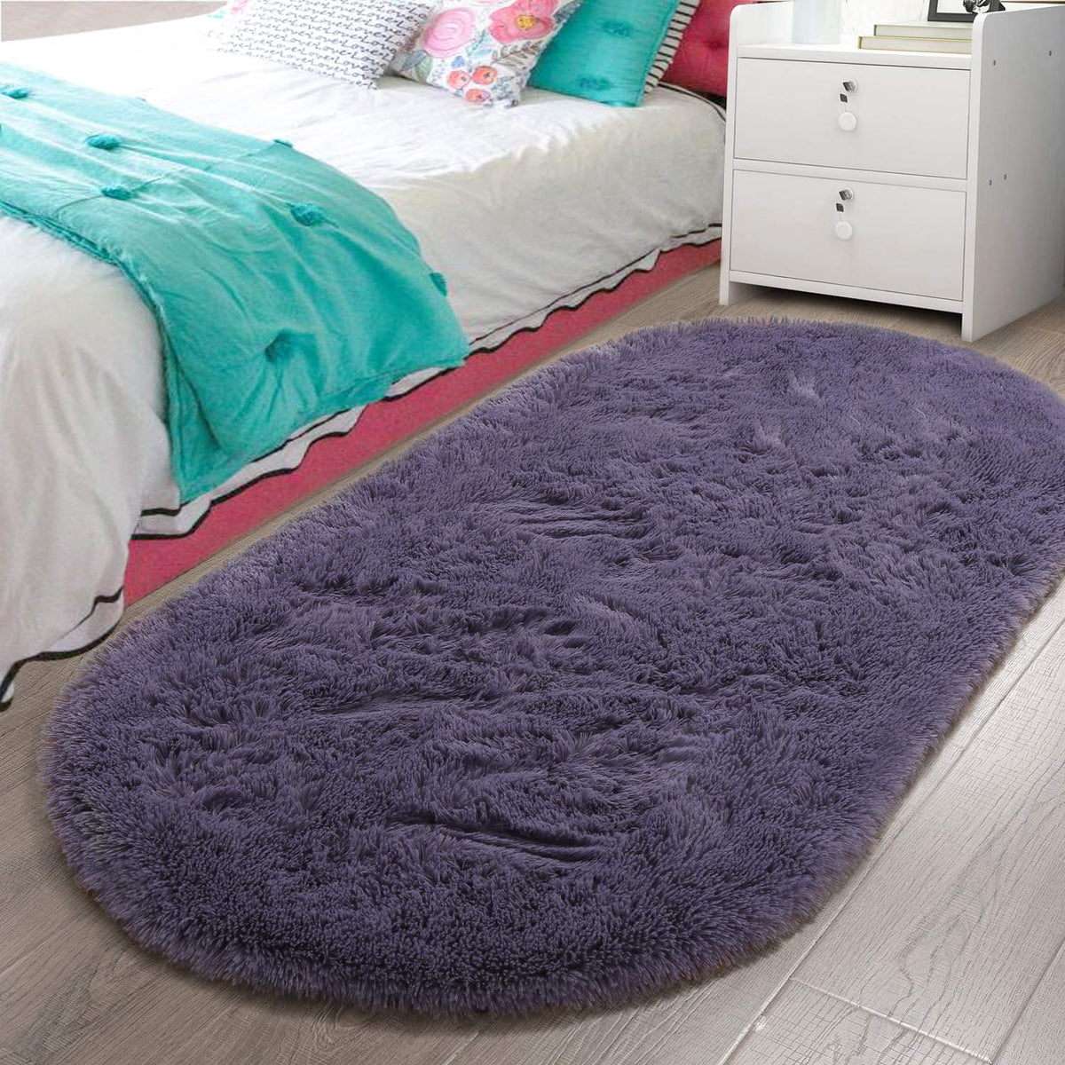 LOCHAS Bedroom Rug 2.6' x 5.3', Grey Fluffy Shaggy Area Rug for Kids Room