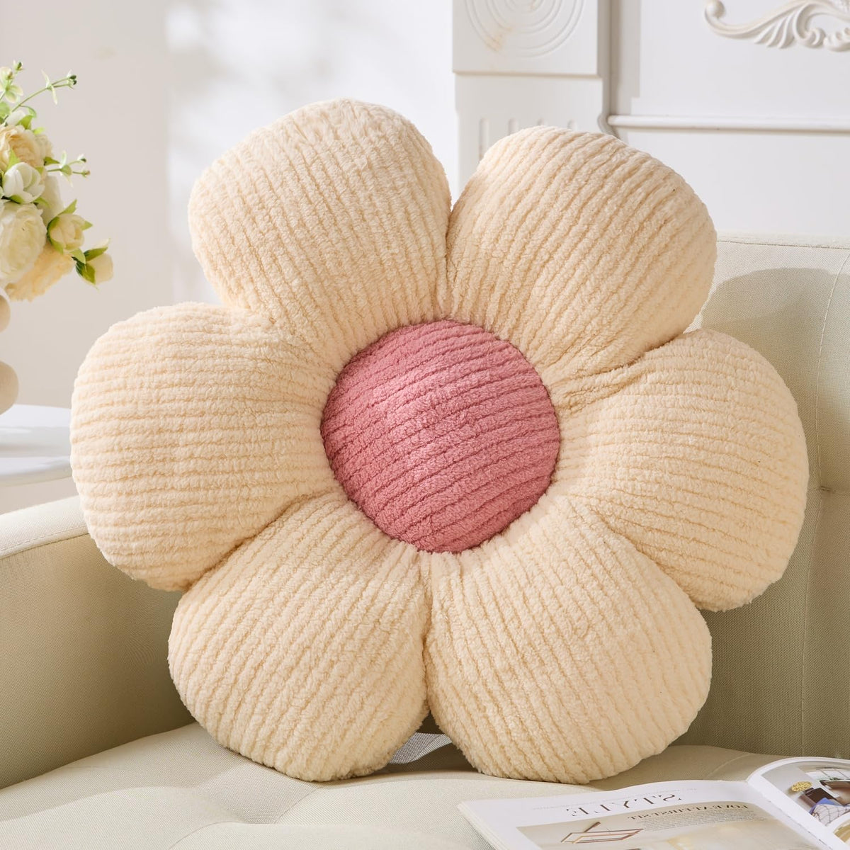 Flower Pillow,15.75" Daisy Pillow White Decorative Pillows