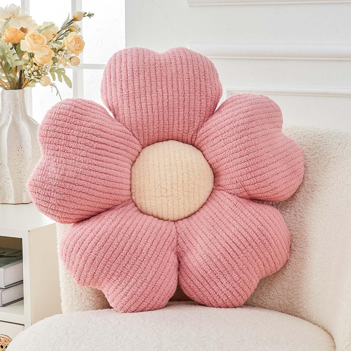 Kcvvcr Flower Throw Pillow, Cute Flower Shaped Pillow Decorative Throw Pillow for Bed Couch, Soft Daisy Pillows Floor Seating Cushion Cushions (14.9 Inch White+Green)
