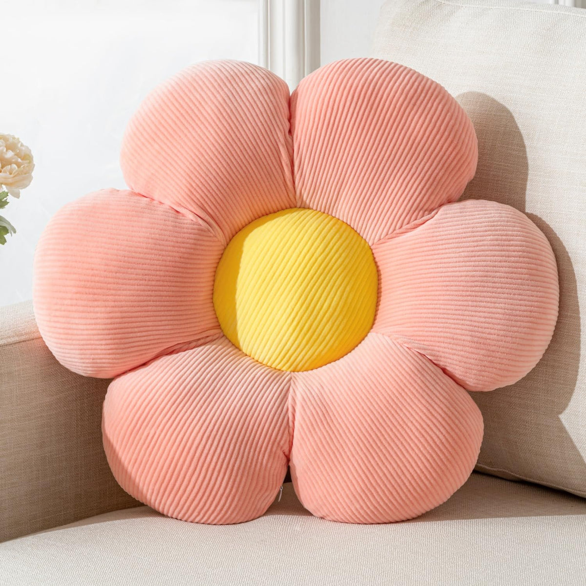 Flower Pillow,15.75" Daisy Pillow White Decorative Pillows